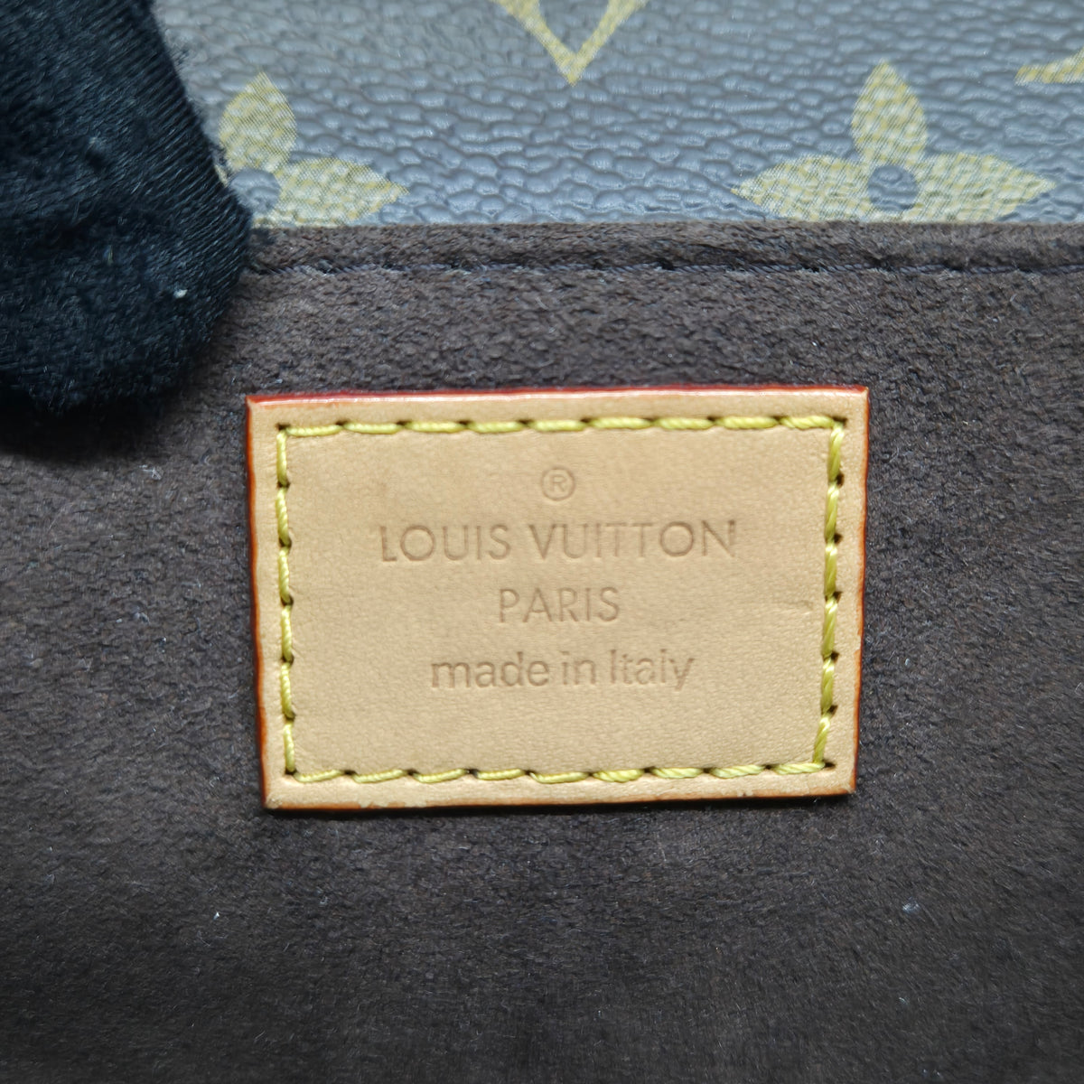Louis Vuitton Pochette Metis East West Monogram Ghw