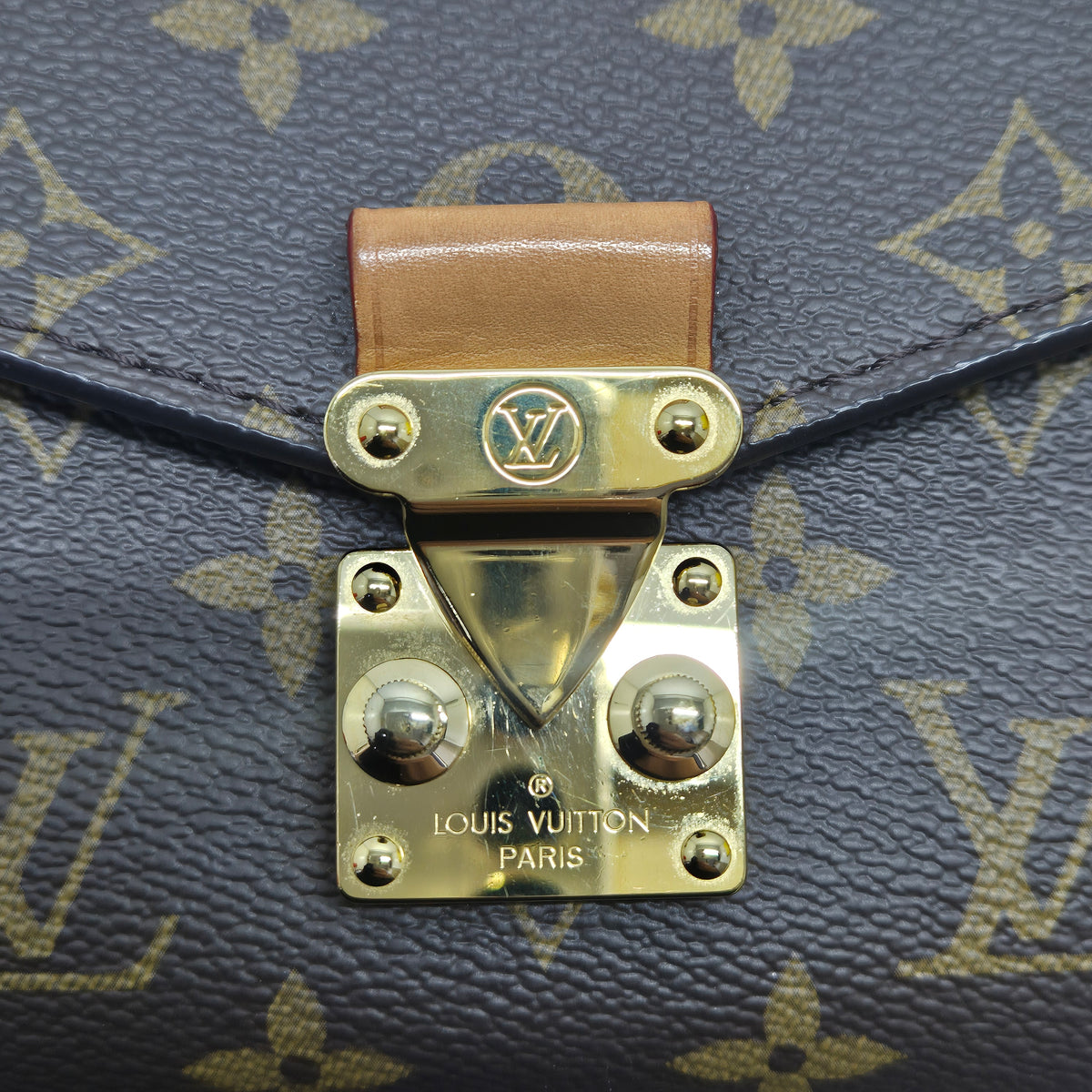 Louis Vuitton Pochette Metis East West Monogram Ghw
