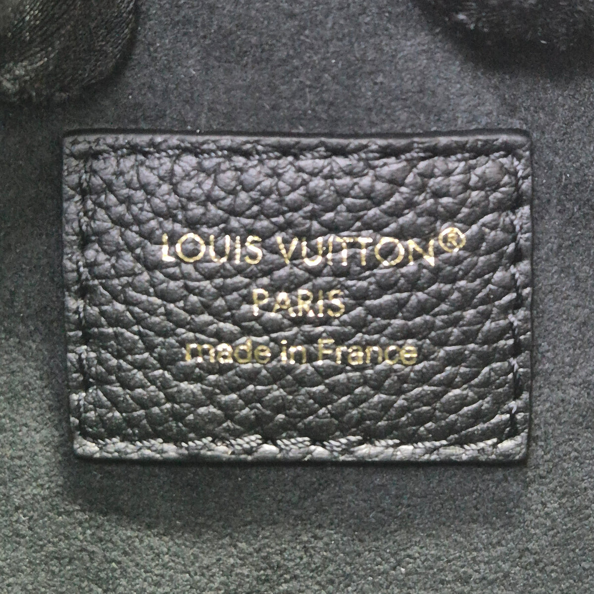Louis Vuitton Pochette Mia Limited Edition Ghw (Black)
