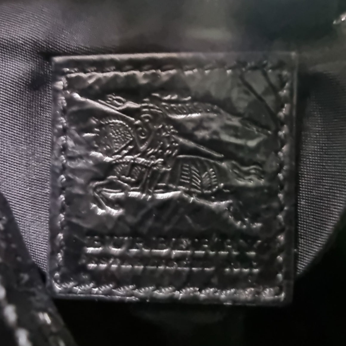 Burberry Beat Check Victoria Nylon Leather Shoulder Bag Shw (Black)