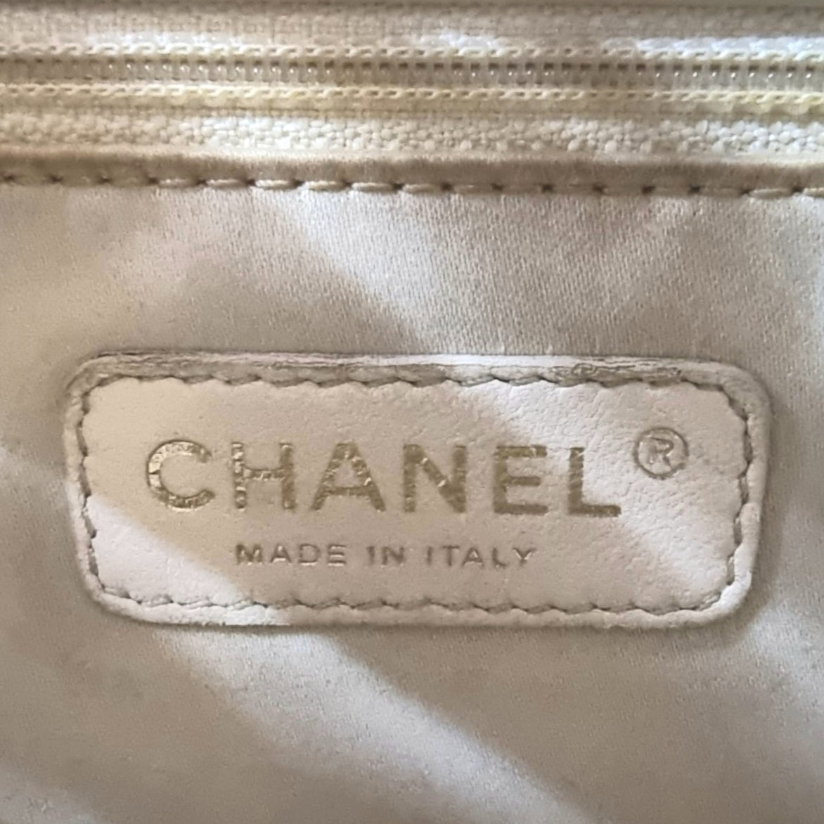 Chanel GST Caviar Ghw (Beige)