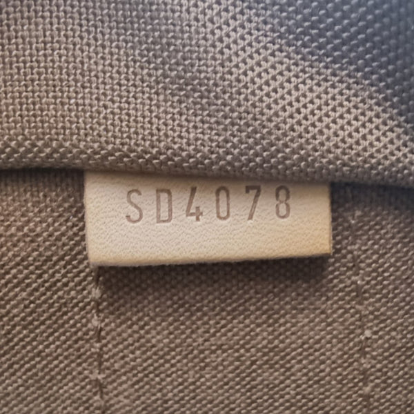Louis Vuitton Montorgueil GM Monogram Ghw