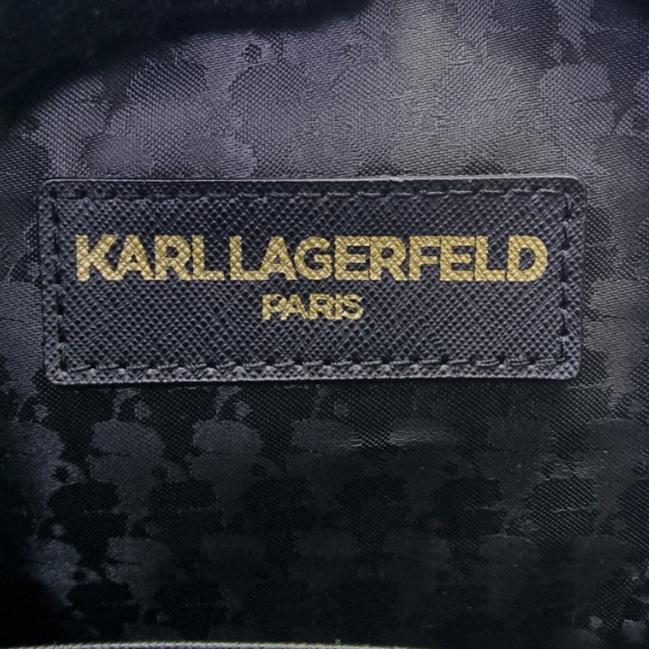 Karl Lagerfeld Maybelle K/Ikonik Cell Phone PVC Crossbody Ghw (Black Multi)