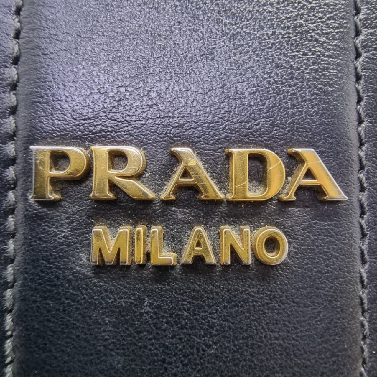 Prada 1BD045 City Calf Saffiano Cahier Crossbody Ghw (White/Black)