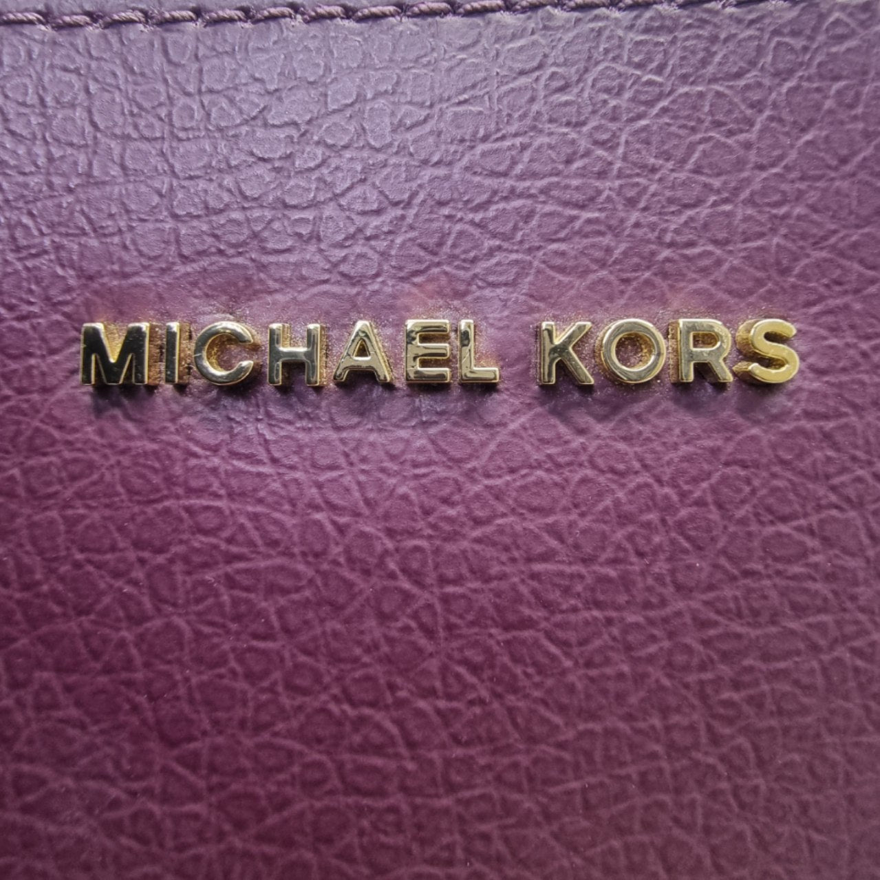 Michael Kors Cameron Leather Reversible Shoulder Bag Ghw (Voilet)