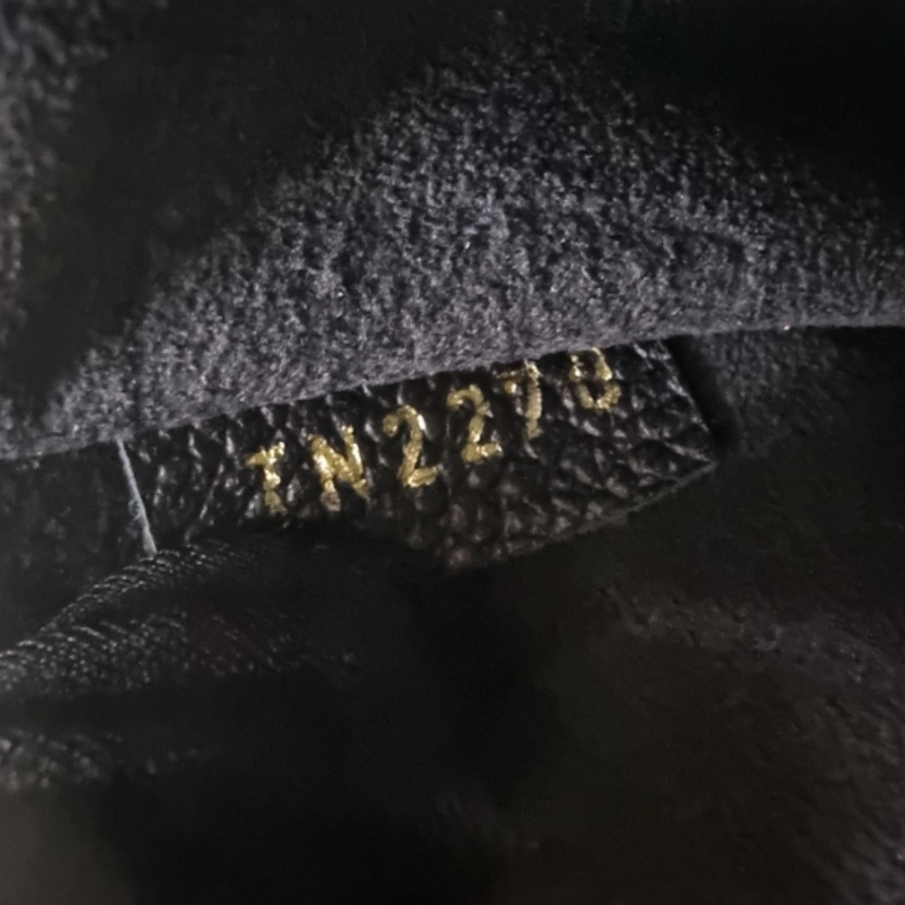 Louis Vuitton Daily Pouch Monogram Ghw