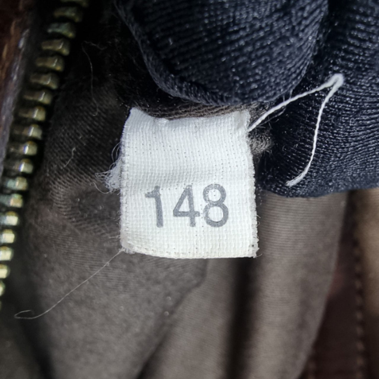 Miu Miu Leather Shoulder Bag Ghw (Dark Brown)