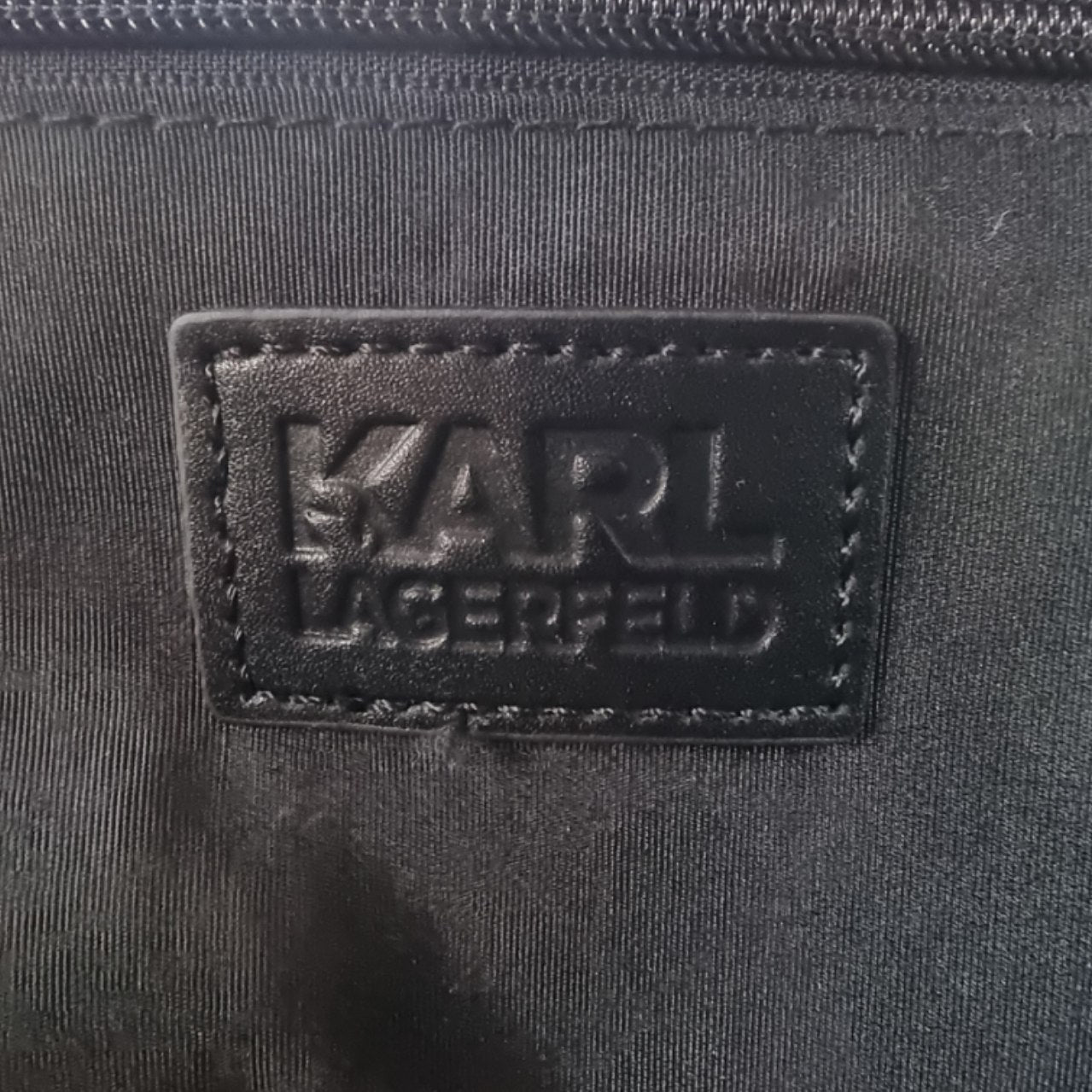 Karl Lagerfeld K/Monogram Trolley Case Bhw (Black/Grey)