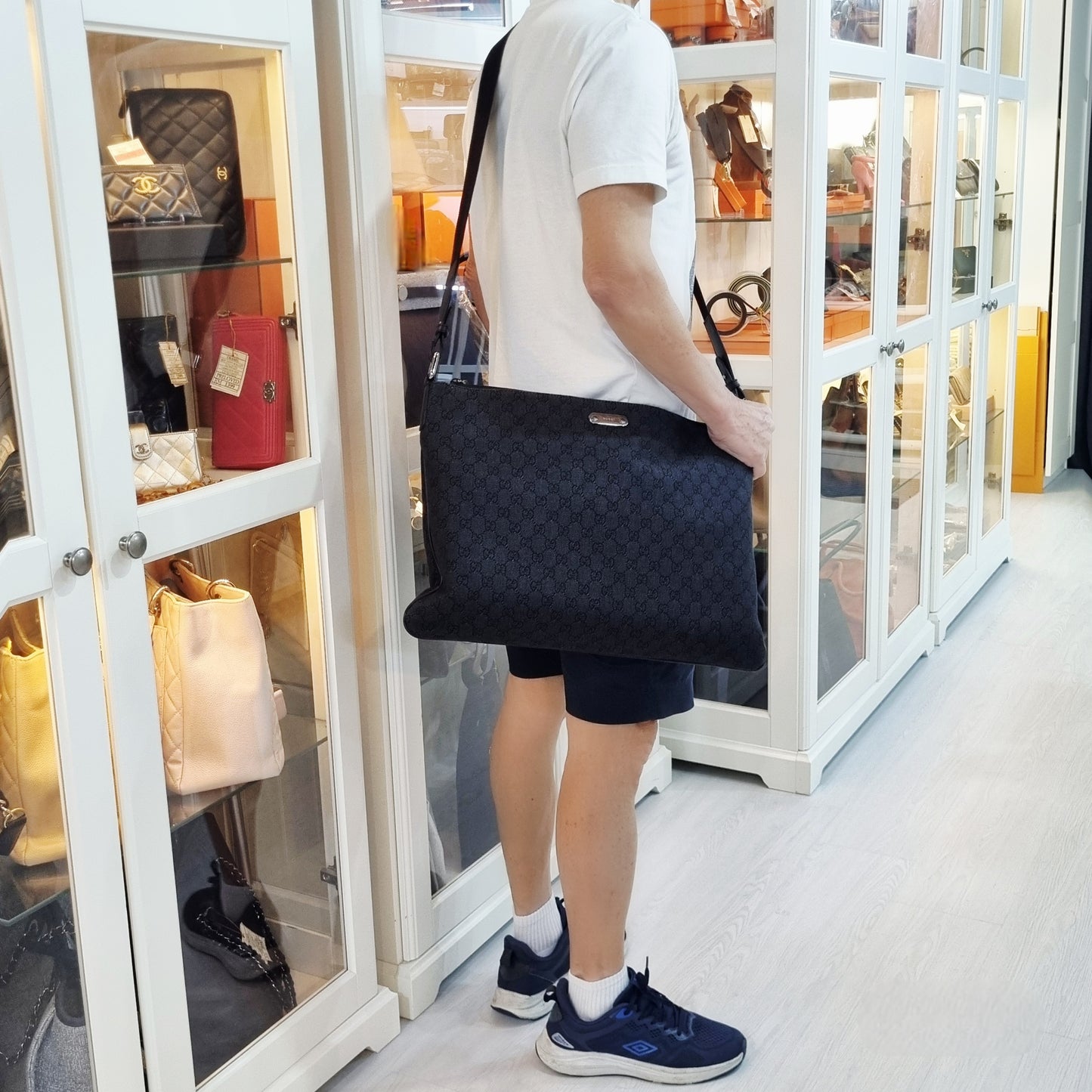 Gucci GG Denim Monogram Messenger Large Bag Shw (Black)
