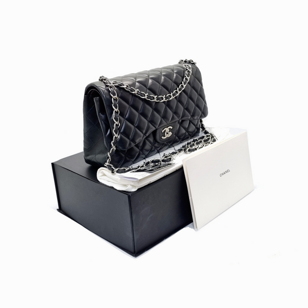 Chanel Classic Jumbo Double Flap Lambskin Shw (Black)