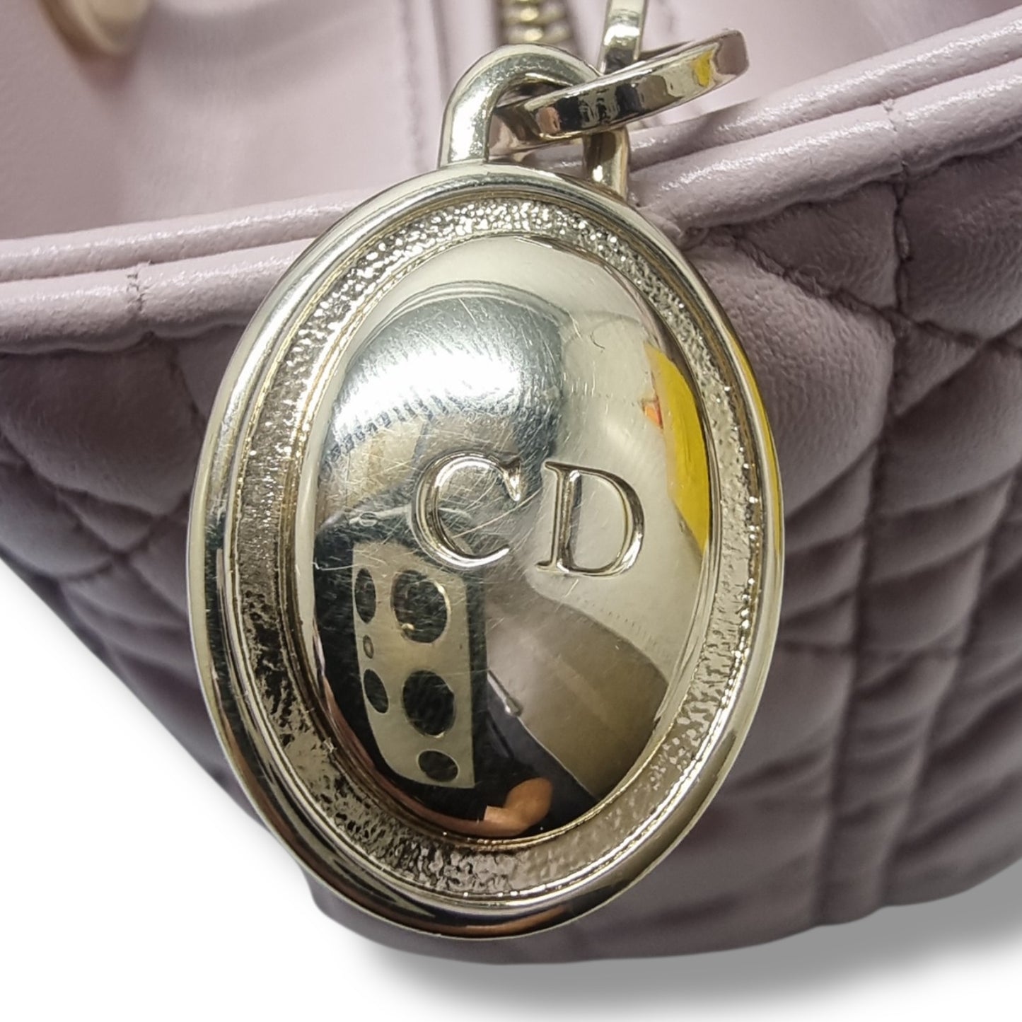 Christian Dior Lady Dior Medium Cannage Lambskin Ghw (Pearlescent Pink)