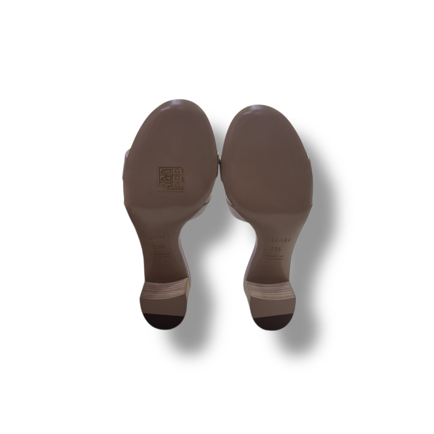 Hermes Oasis Sandal (Rose Porcelaine)