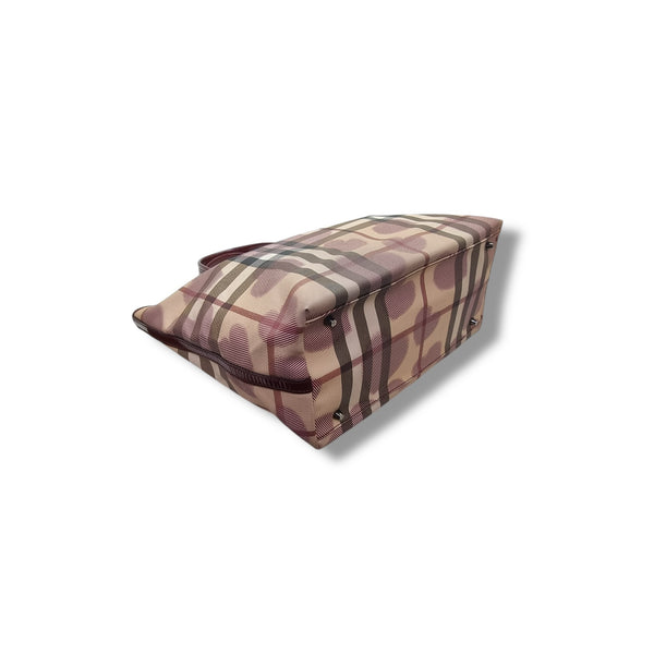 Burberry Nova Check Heart Print Canvas Shoulder Bag Rhw (Red)
