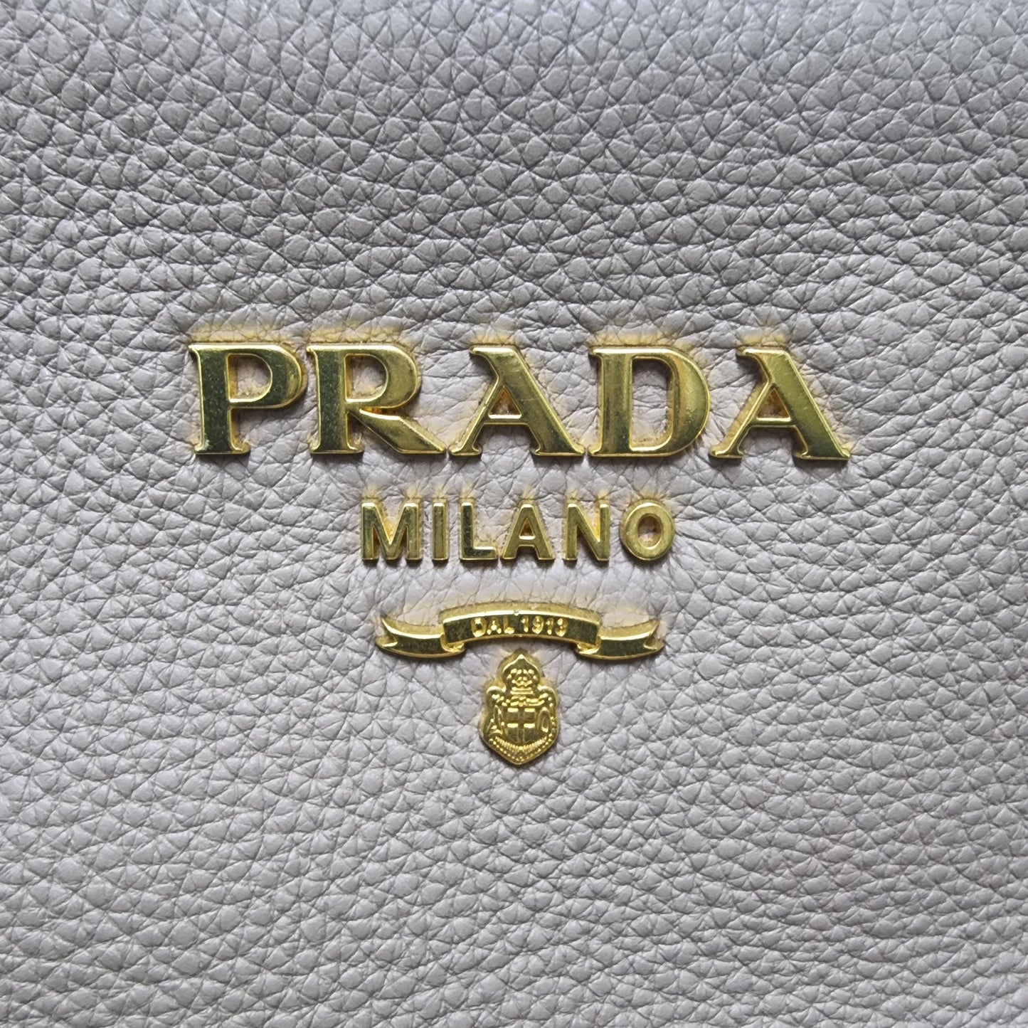 Prada 1BC032 Vitello Phenix Leather Tote Ghw (Cammeo)