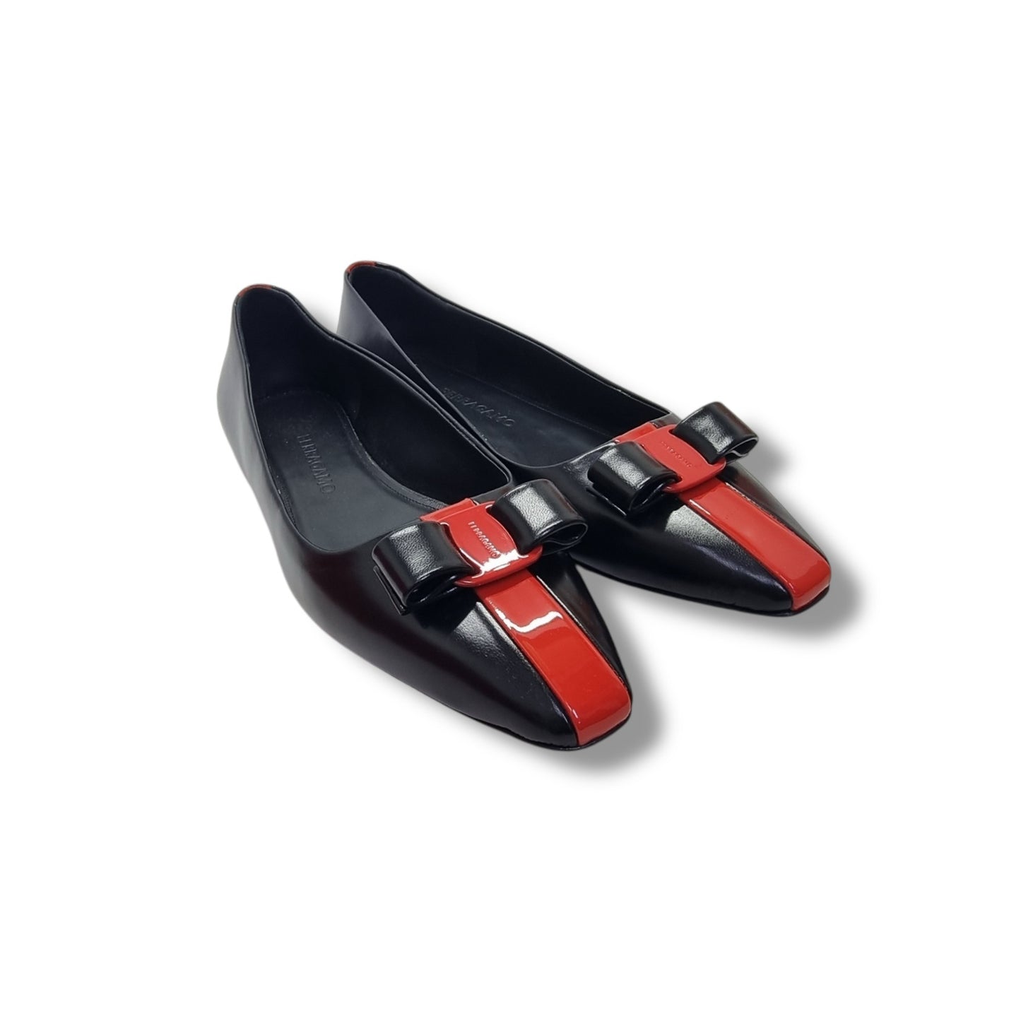 Salvatore Ferragamo Vara Bow Ballet Flats (Black/Red)