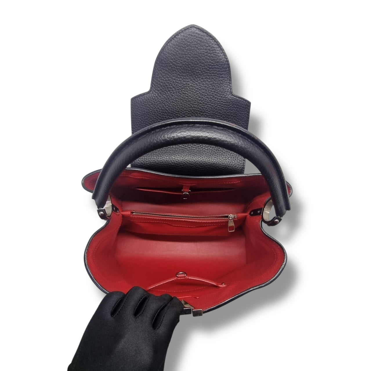 Louis Vuitton Capucines GM Taurillon Leather Shw (Black)