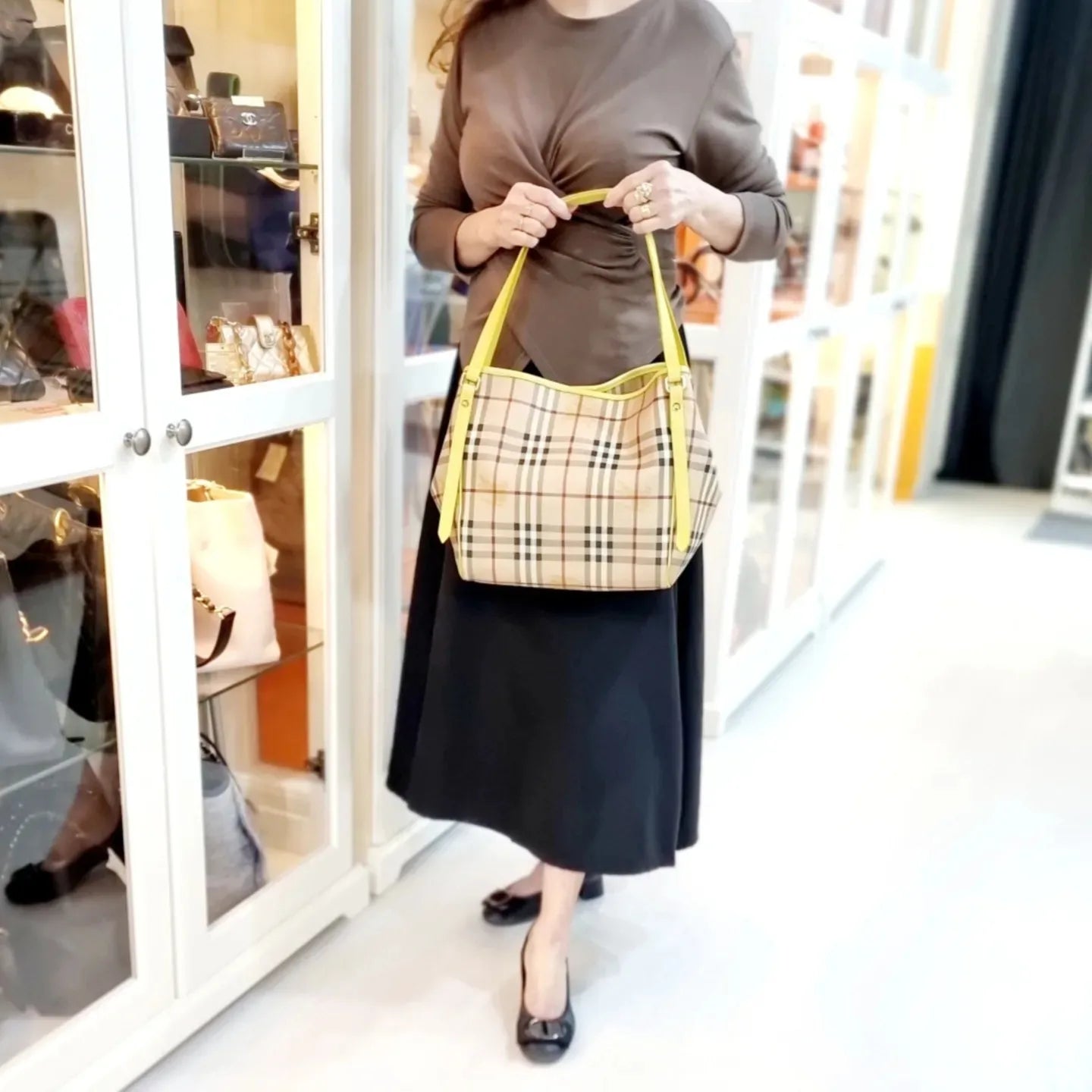 Burberry Haymarket Check Canterbury Canvas Hobo Bag Ghw (Yellow)