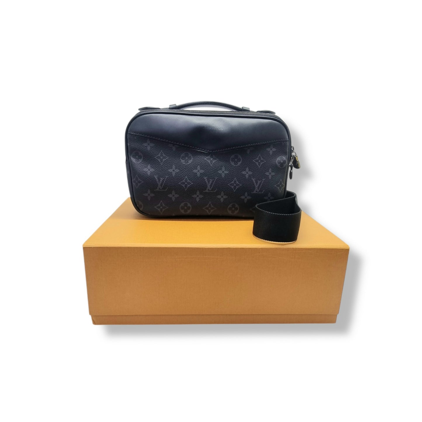 Louis Vuitton Bumbag Explorer Monogram Eclipse Shw