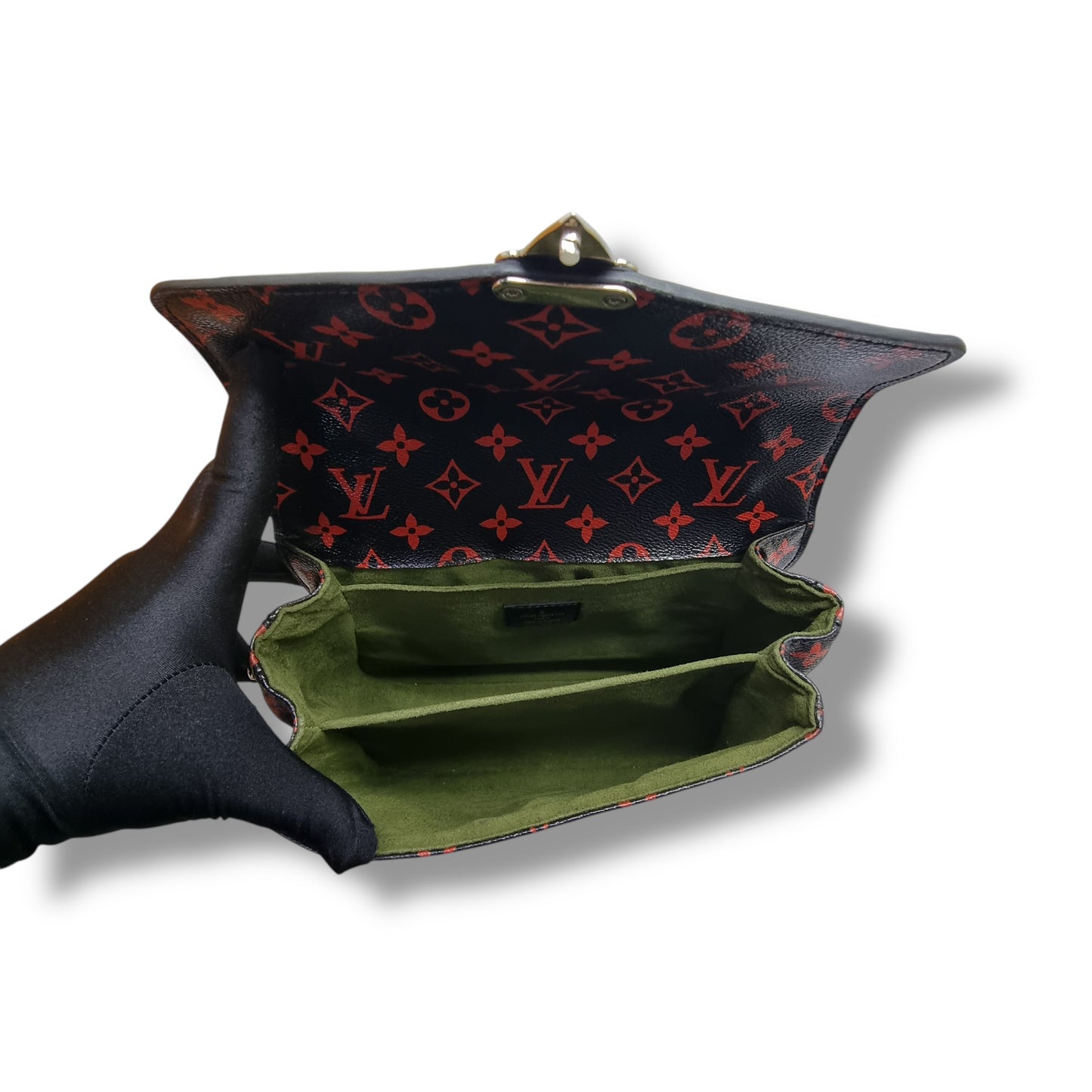 Louis Vuitton Pochette Metis Monogram Infrarouge Ghw