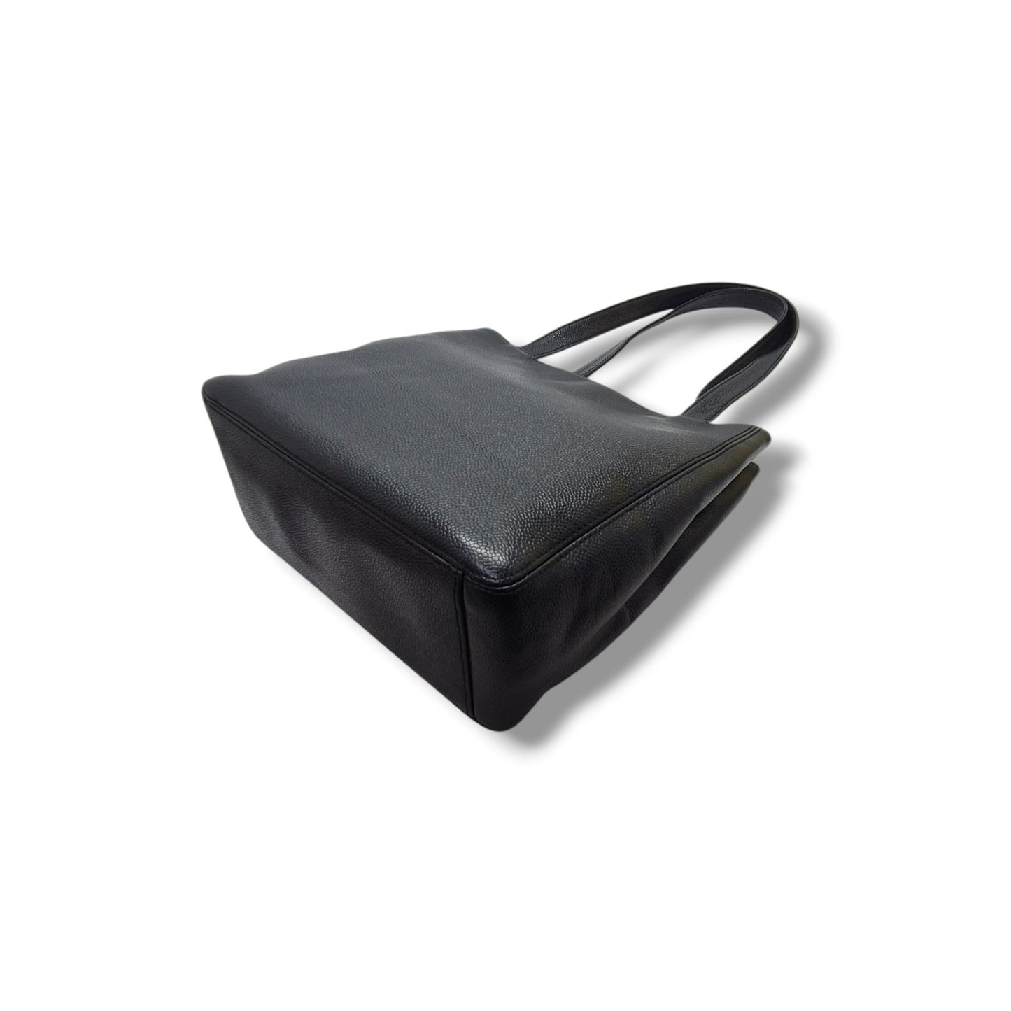 Chanel Vintage CC Turnlock Shoulder Bag Caviar Ghw (Black)