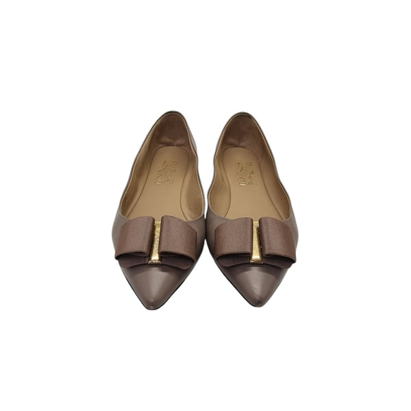 Salvatore Ferragamo Mimi Bow Flat Leather Shoes (Amaretti)