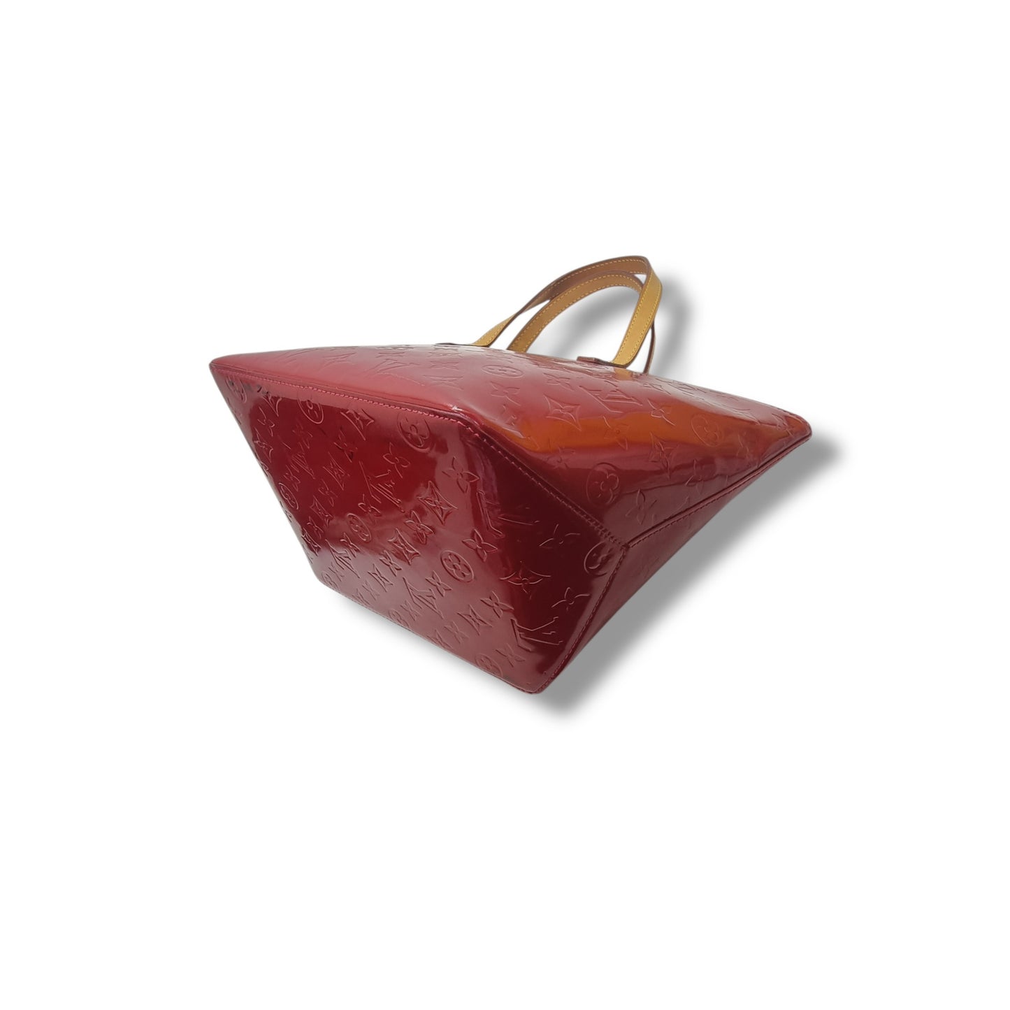 Louis Vuitton Bellevue PM Monogram Vernis Pomme D'Amour Ghw