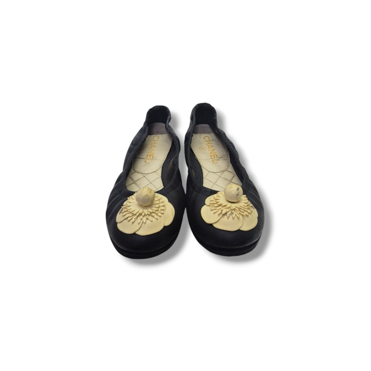 Chanel Camellia Flower Scrunch Ballet Flat Calf Leather (Black)
