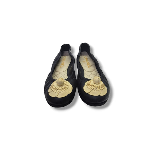 Chanel Camellia Flower Scrunch Ballet Flat Calf Leather (Black)