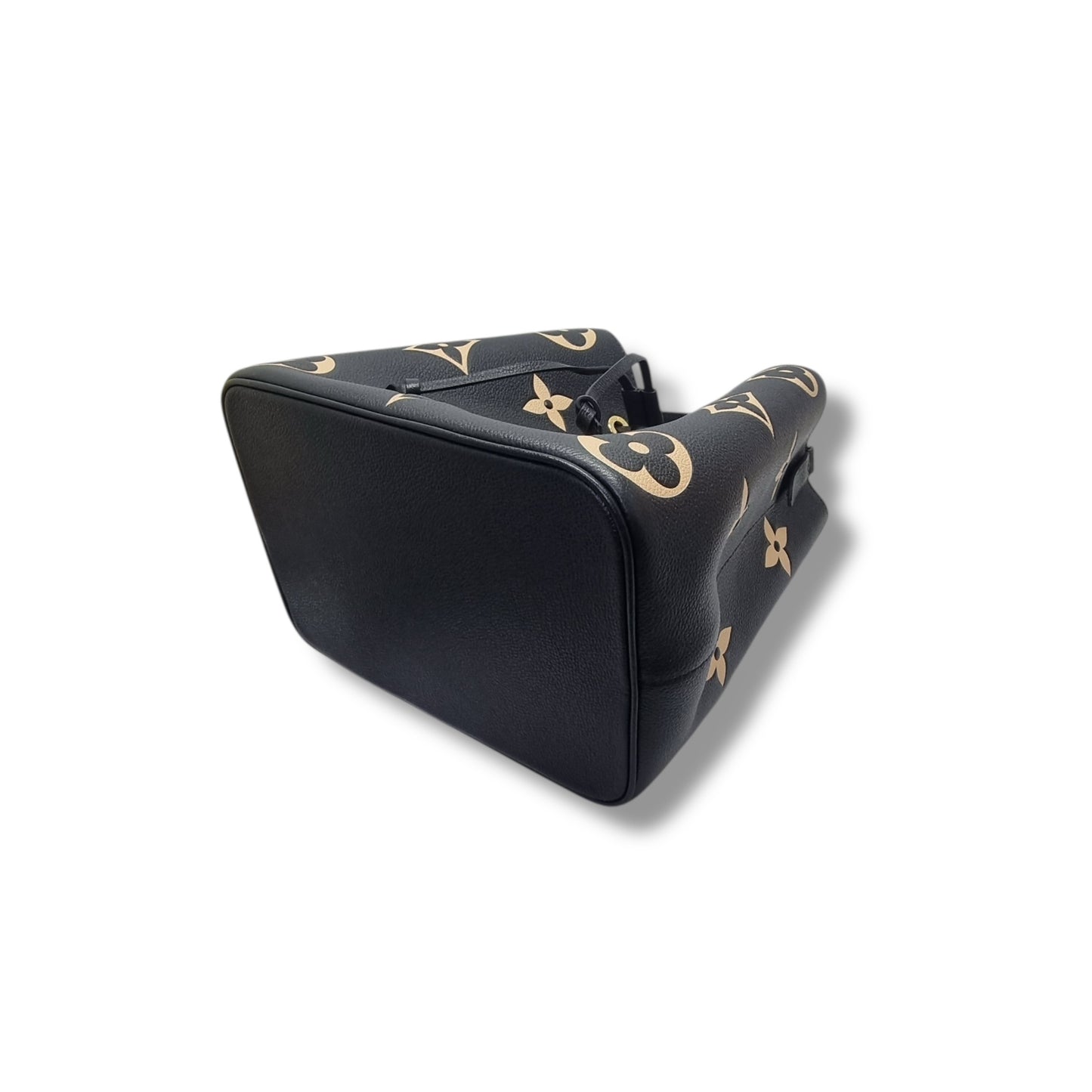 Louis Vuitton Neo Noe MM Bicolour Monogram Empriente Leather Ghw (Black/Beige)