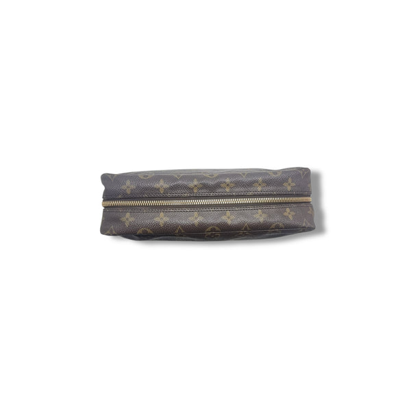 Louis Vuitton Trousse Toilette 28 Monogram Ghw