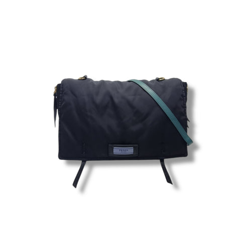 Prada Nylon Etiquette Messenger Bag Ghw (Black)