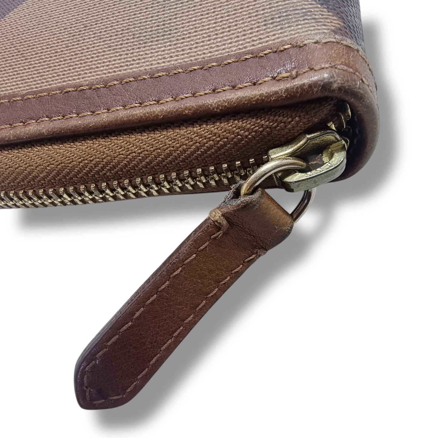 Burberry Smoked Check Canvas Zip Around Wallet Ghw (Brown)