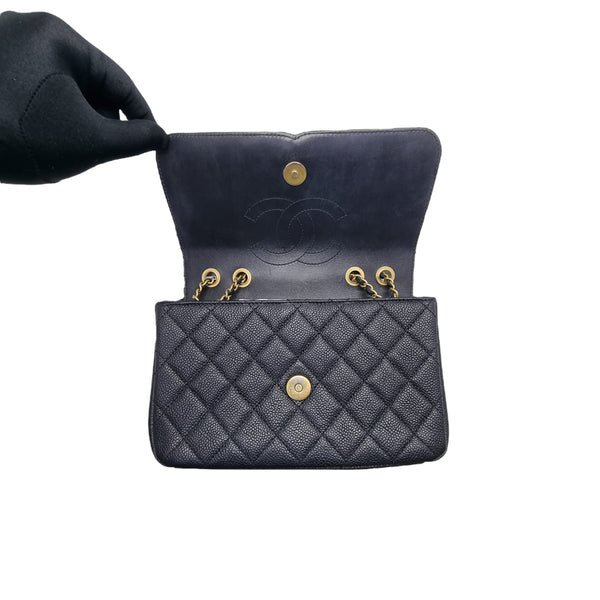 Chanel CC Filigree Flap Caviar Ghw (Black)