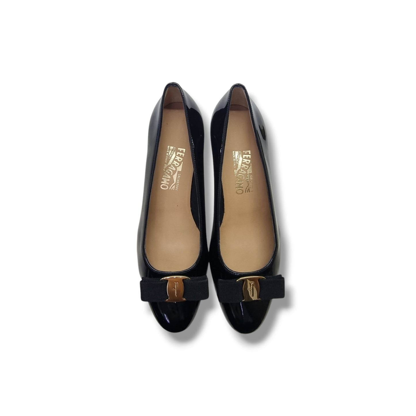 Salvatore Ferragamo Vara Bow Pump Patent Leather Ghw (Black)