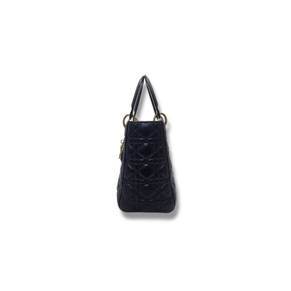 Christian Dior Lady Dior Medium Cannage Lambskin Ghw (Black)