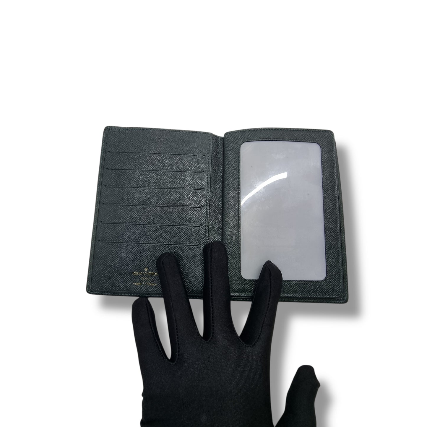 Louis Vuitton Passport Holder/Card Holder Taiga Leather (Dark Green)
