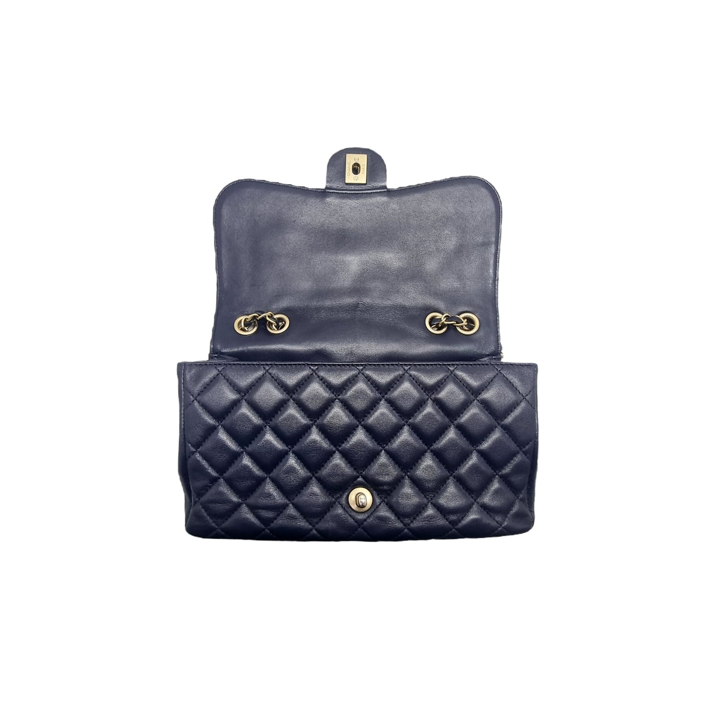 Chanel Mademoiselle Chic Medium Flap Bag Lambskin Ghw (Black)
