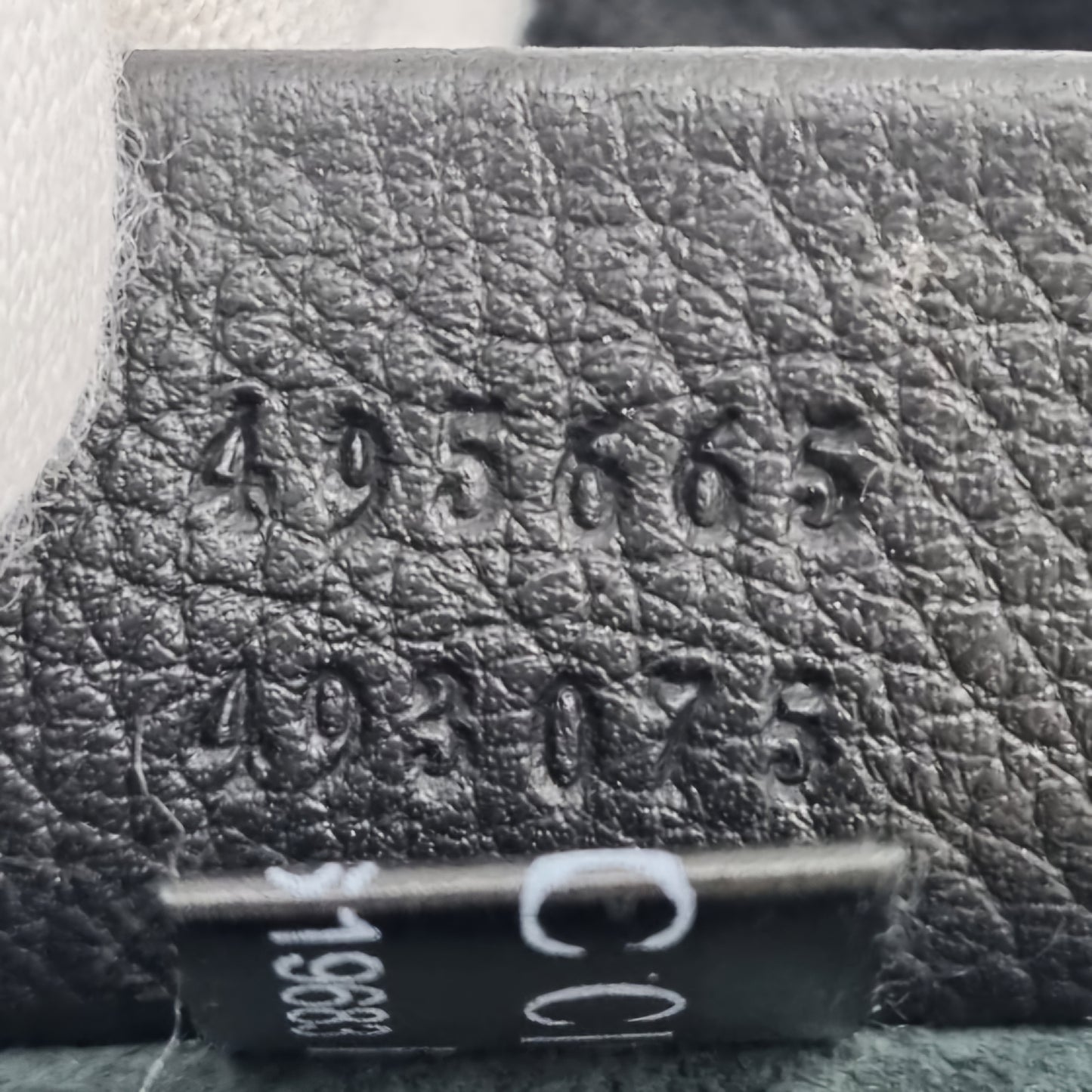 Gucci Print Leather Pouch Ghw (Black)