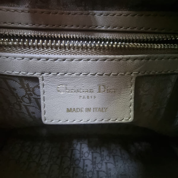 Christian Dior Lady Dior Medium Cannage Lambskin Ghw (Powder Beige)