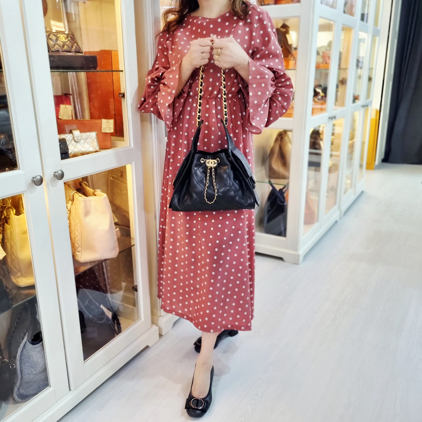 Chanel 25 Small Grained Calfskin Ghw (Black)