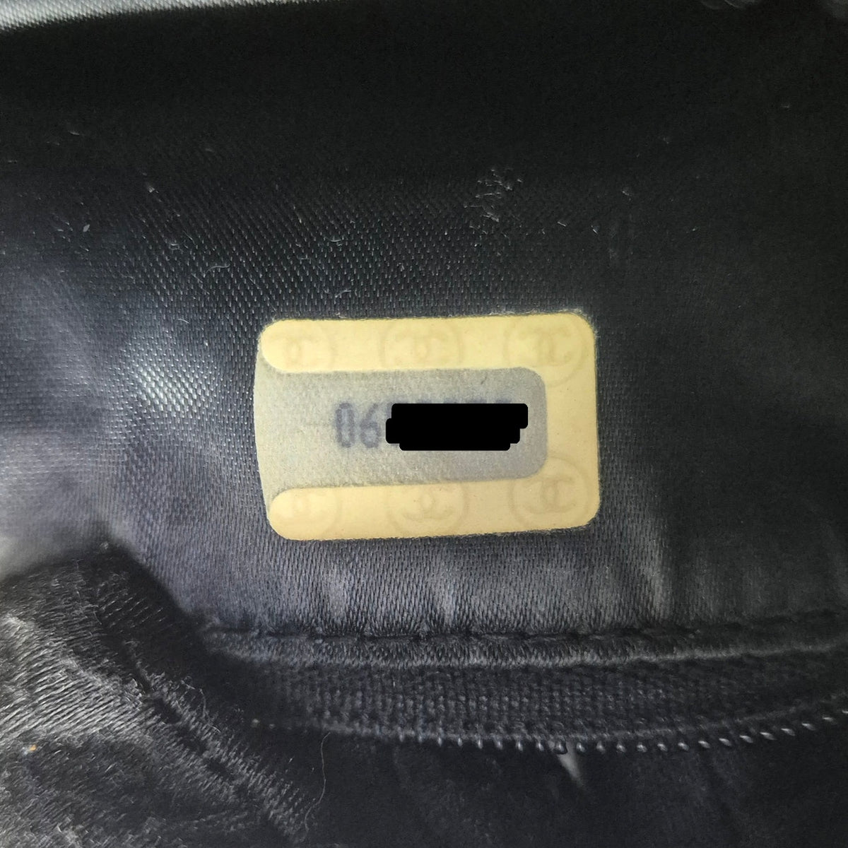 Chanel Vintage Camera Bag With Tassle Lambskin Ghw (Black)