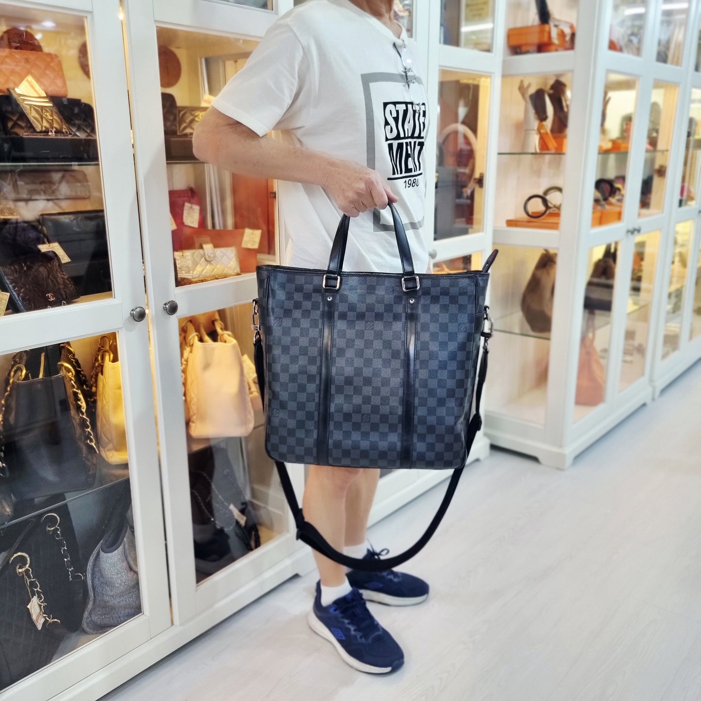 Louis Vuitton Tadao PM Damier Graphite Shw