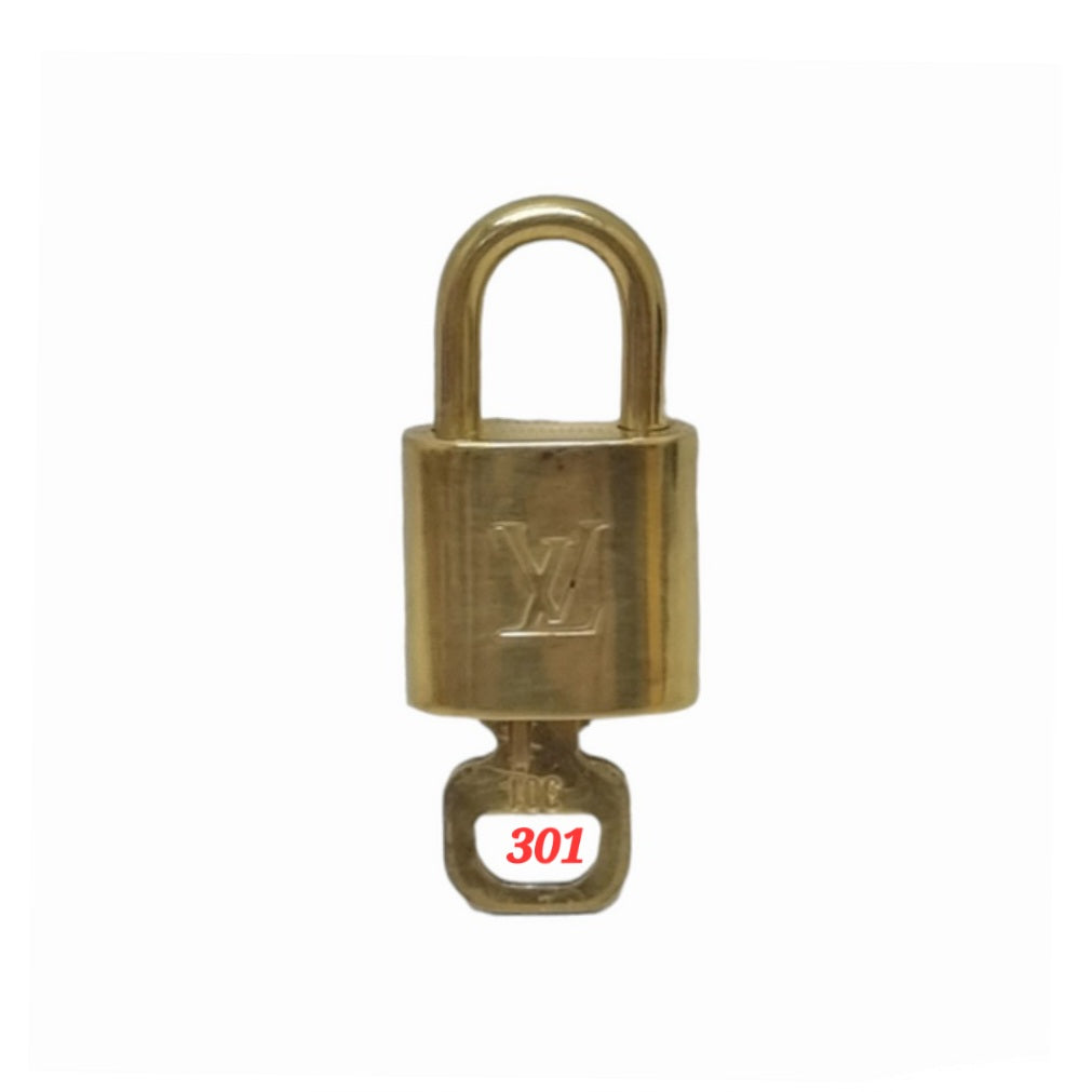 Louis Vuitton Lock and 1 Key Ghw