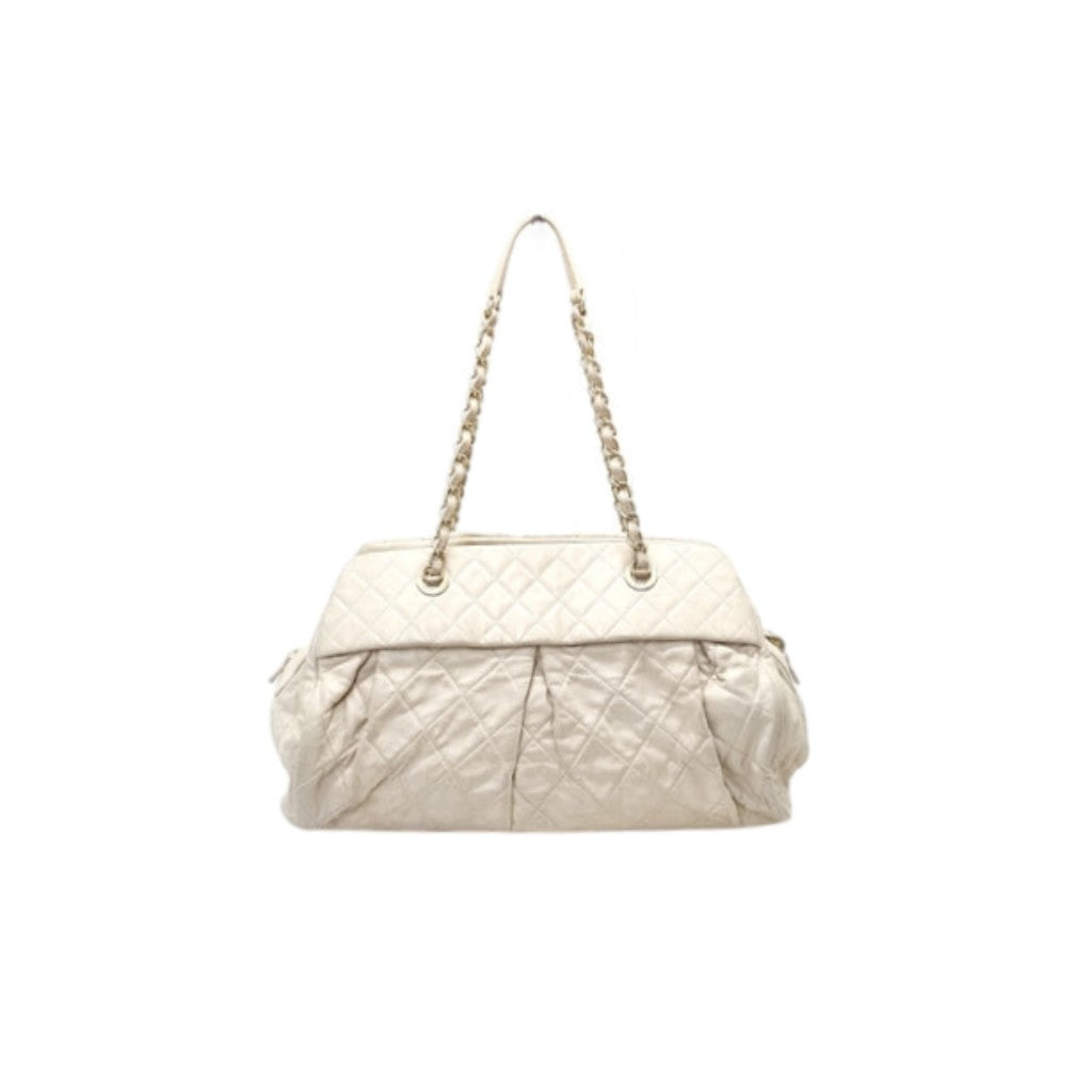 Chanel Chic Quilt Iridescent Calfskin Large Bowling Bag Ghw (Ivory)