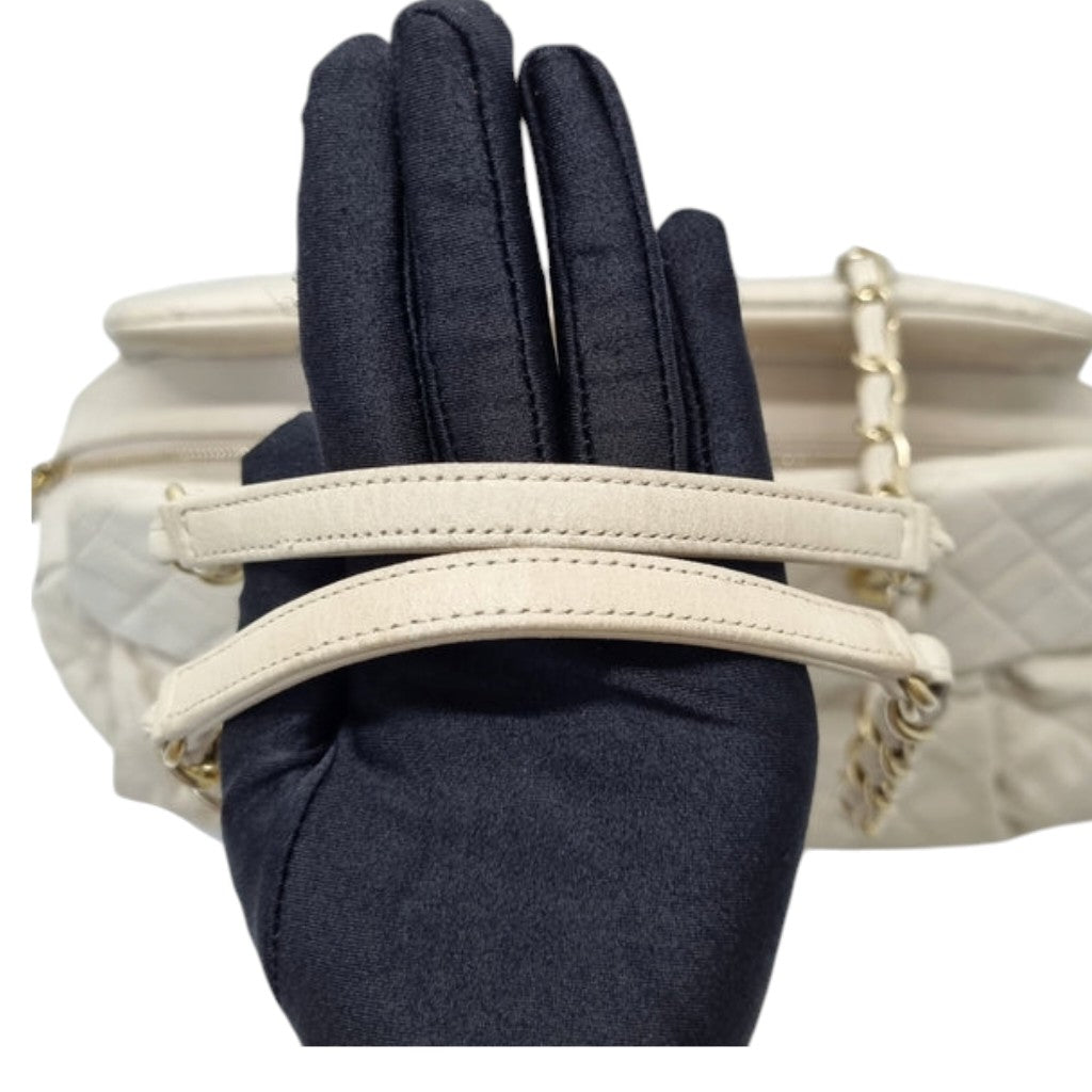 Chanel Chic Quilt Iridescent Calfskin Large Bowling Bag Ghw (Ivory)