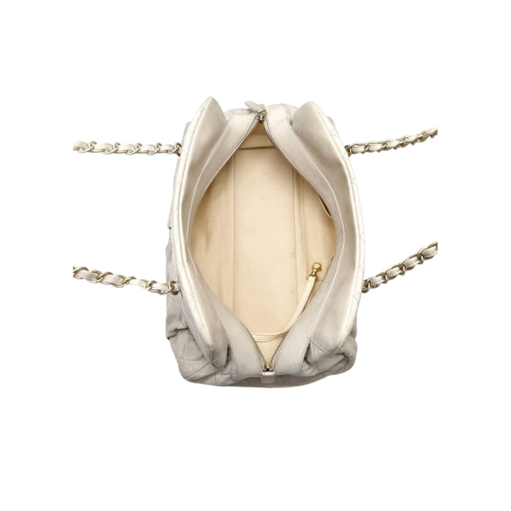 Chanel Chic Quilt Iridescent Calfskin Large Bowling Bag Ghw (Ivory)