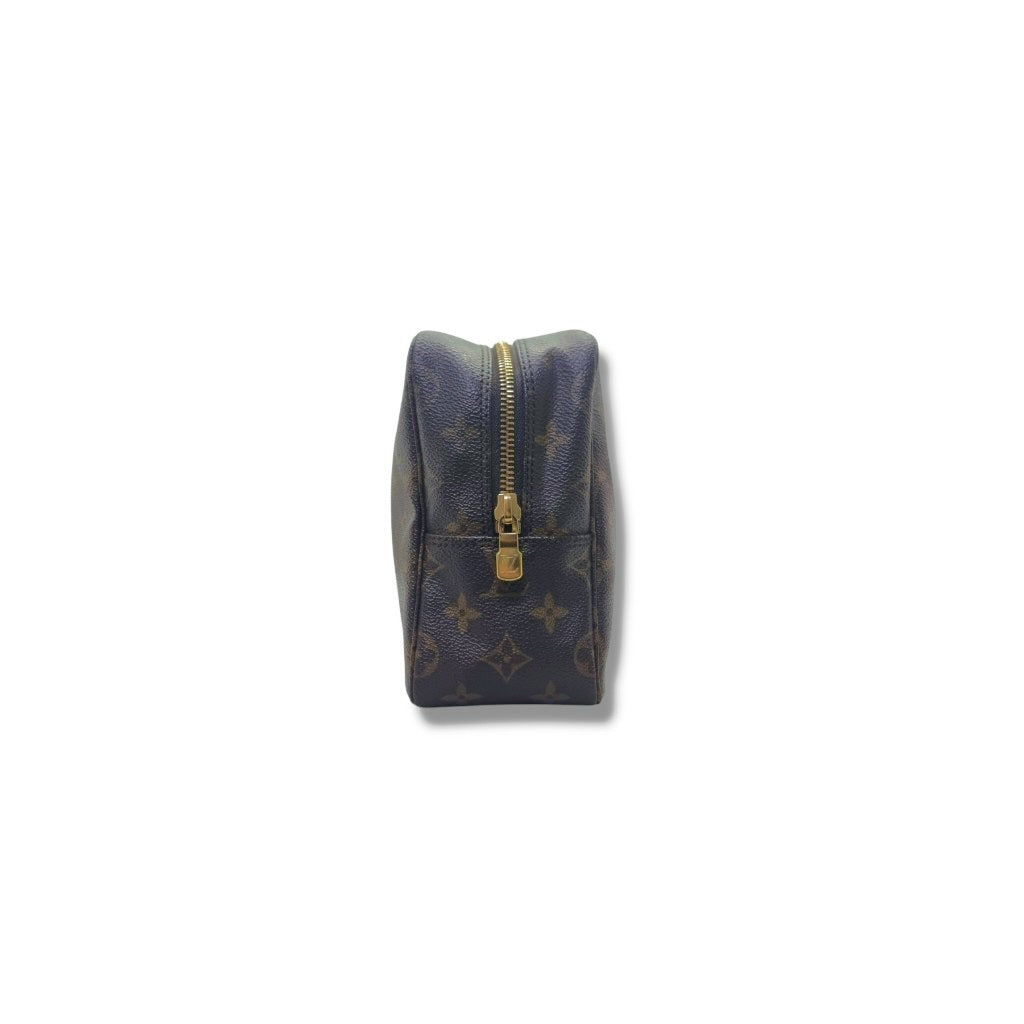 Louis Vuitton Trousse Toilette 28 Monogram Ghw
