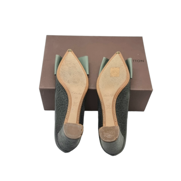 Louis Vuitton Embossed Leather Beauty Bow Pointed Toe Pumps (Grey/Green)