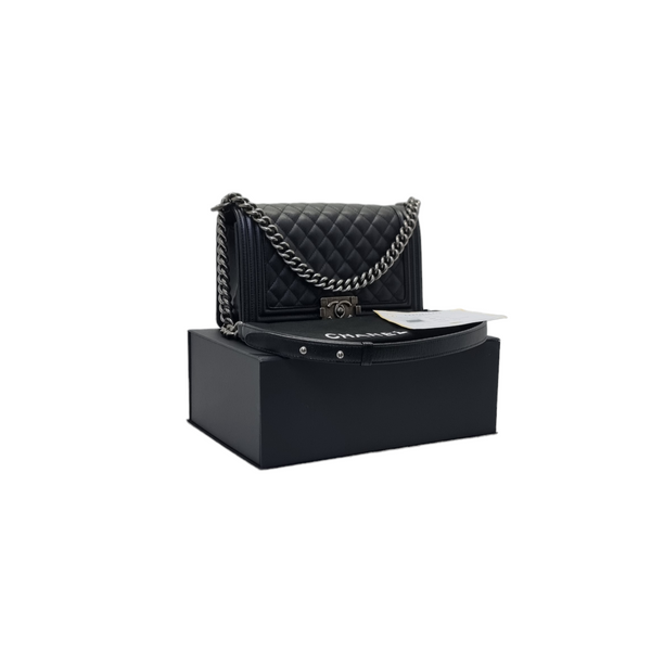 Chanel Boy Medium Caviar Shw (Black)