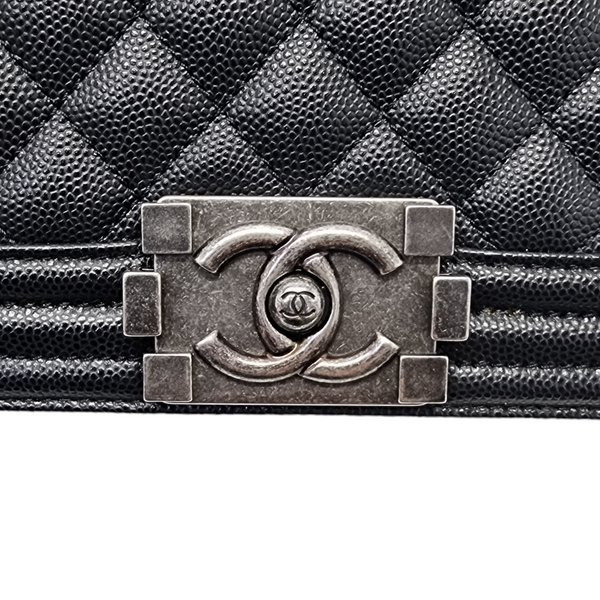 Chanel Boy Medium Caviar Shw (Black)